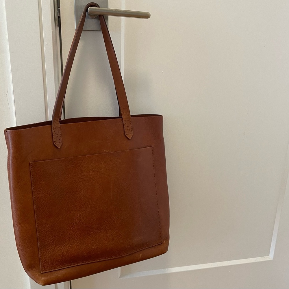 MADEWELL Medium Transport Leather Tote